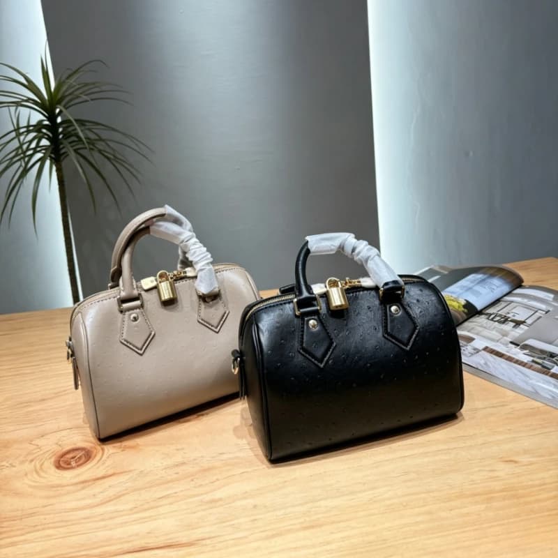 2026 Genuine Leather Small Cute Pillow Bag Minimalist Luxury Women Handbag Shoulder Crossbody Daily Commuter Trendy Purse