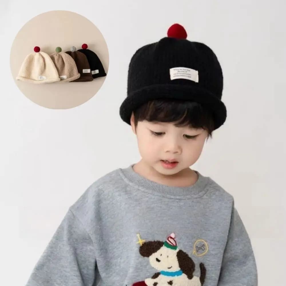 Nuovo cappello invernale da bambino in tinta unita caldo design carino berretto lavorato a maglia berretto da neonato morbido e confortevole per bambini ragazzo ragazza