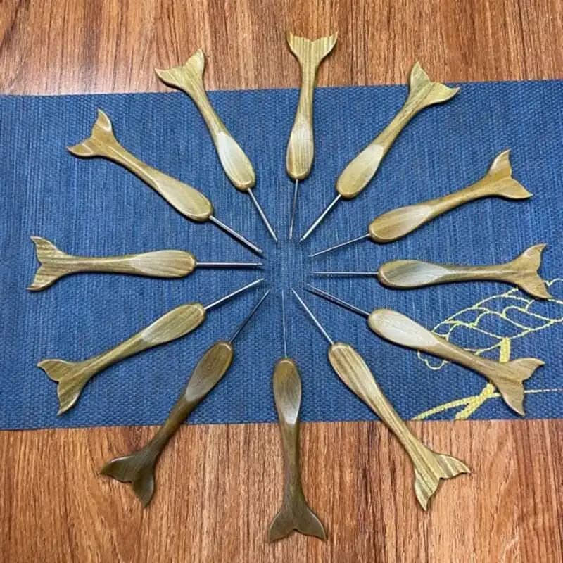 Manico corto in legno di sandalo verde naturale Uncinetto Lucido a mano in acciaio inossidabile Scarpe intrecciate con ago Strumento per sciarpe per bambole