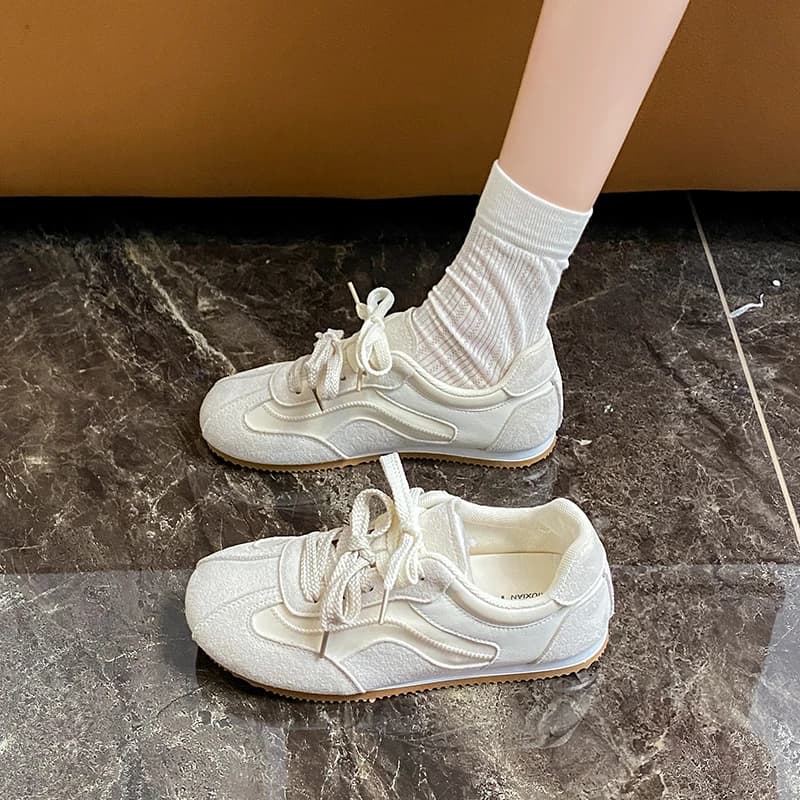 Ladies Simple Solid White Low Sneakers Soft Shock Absorb Sole Daily Leisure Shoes Outdoor Daily Walking Use