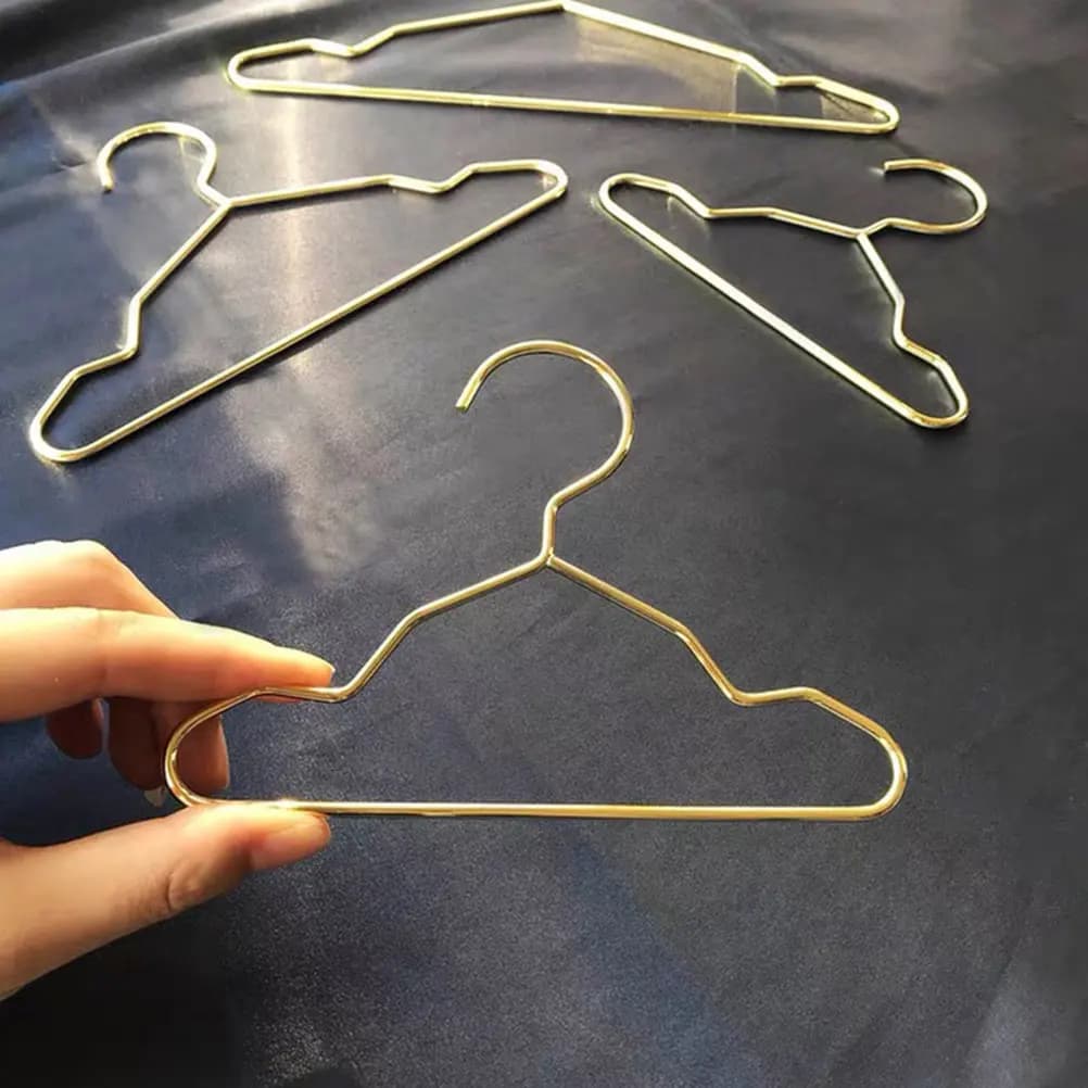 Set di 4 Appendiabiti Premium in Ferro per Abbigliamento di Cani e Gatti, Organizzazione, Asciugatura e Conservazione, Accessori Leggeri e Compatti per Animali Domestici