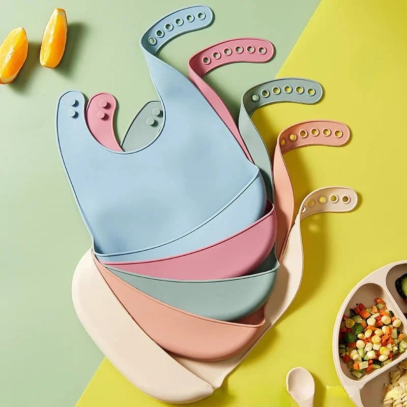 1/2pcs Baby Bib Adjustable Waterproof Bibs Babies Soft Edible Silicone Newborn Saliva Dripping Towel Drooling Children Scarf