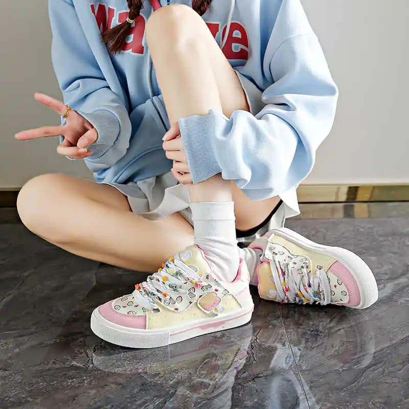 Scarpe da ginnastica casual da donna da basket giallo massiccio con lacci 47 Guangzhou Scarpe di lusso Corridori sportivi Atletica funky Tens