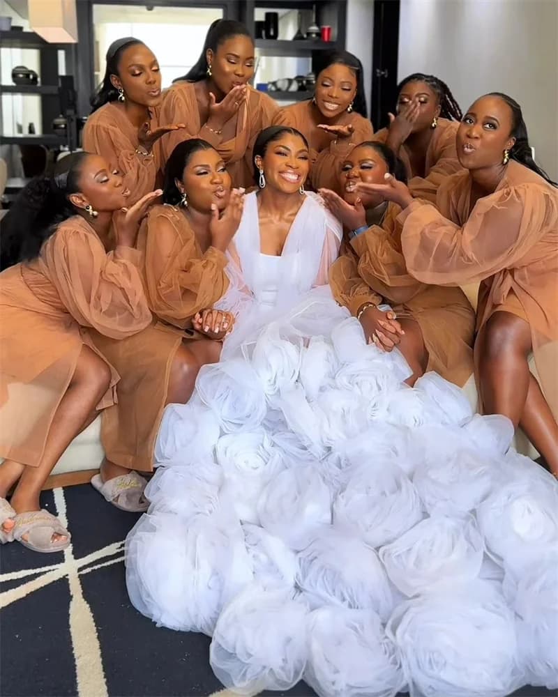 Abito da ballo da sposa bianco per donna incinta per servizio fotografico Abito da sera da sposa elegante di lusso con fiori 3D Abito personalizzato con cintura