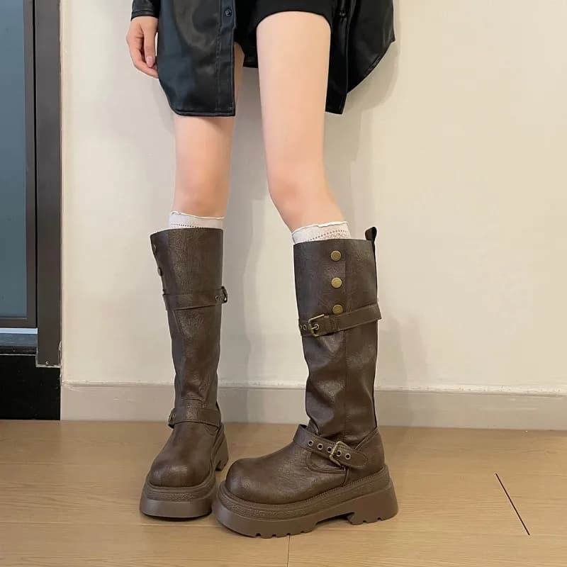 2026 Autumn/Winter New Style Vintage British Style Thick-soled Long Boot with Leather Belt Buckle and Cavalry Boot
