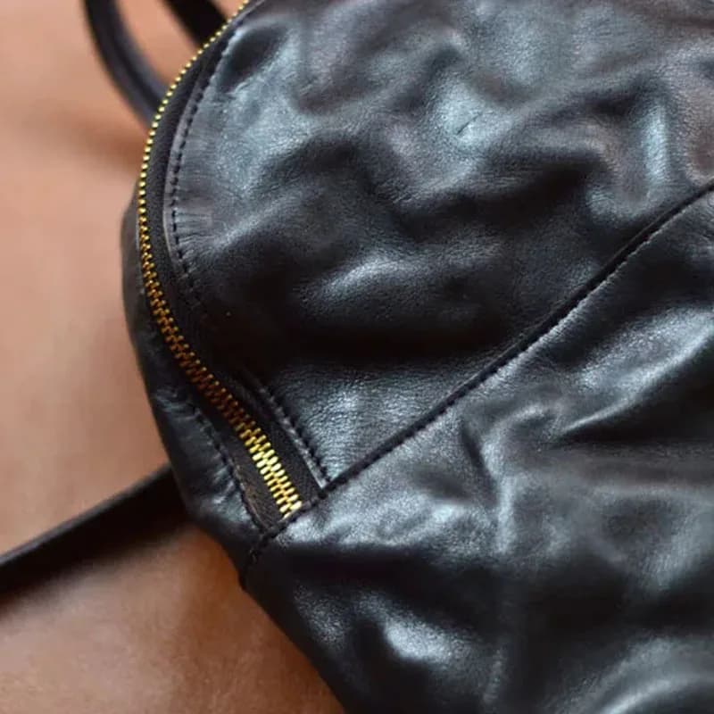 AETOO Women's Backpack Leather Tasted Washed Vegetable Bag Women's Leather Bag With Vintage Literary Head Layer Original Soft Leather Le