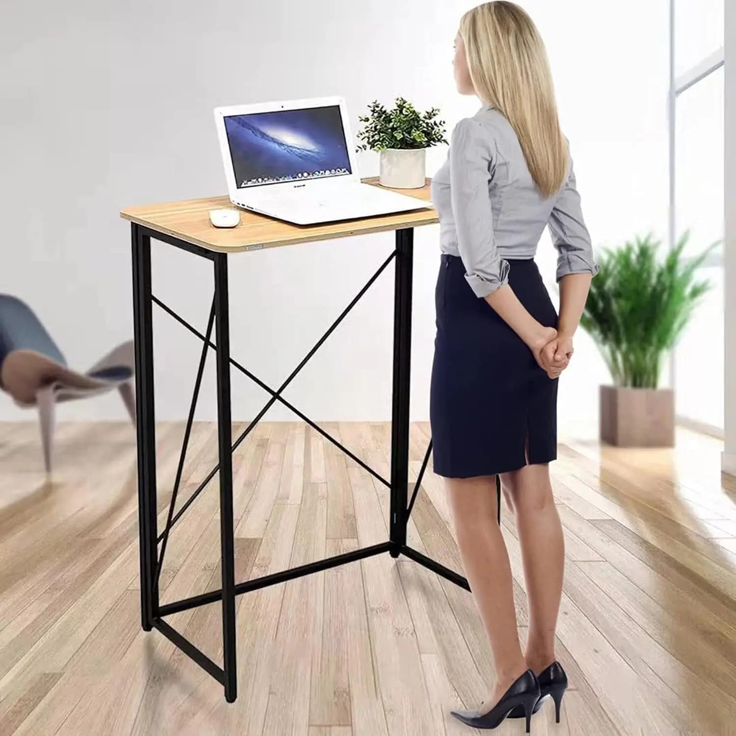 Scrivania pieghevole per laptop da 31 pollici, scrivania regolabile in altezza, senza montaggio, per ufficio domestico, piano in legno