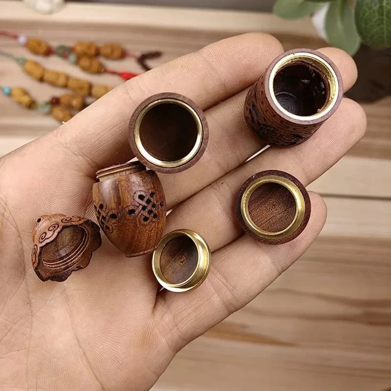 Bottiglia Pagoda Multiuso - Diffusore di Fragranze per Auto, Mini Vaso e Ciondolo per Aromaterapia Portatile