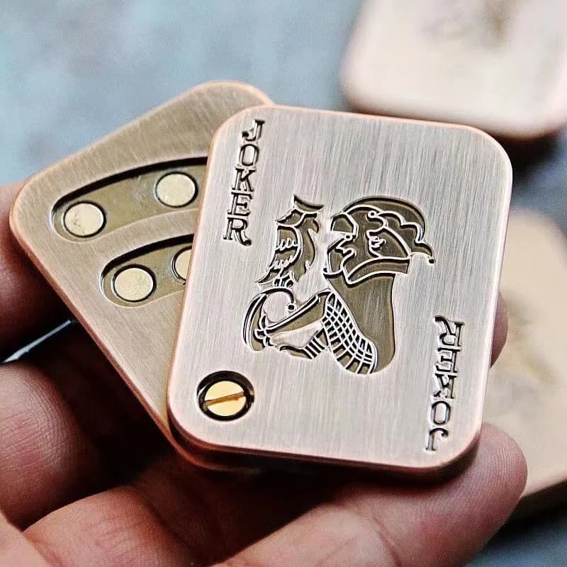 Poker Big King Little King Style Magnetic Push Slider Metallo per adulti EDC Mano Spinner Agitarsi Giocattoli Autismo Giocattoli sensoriali Alleviare lo stress