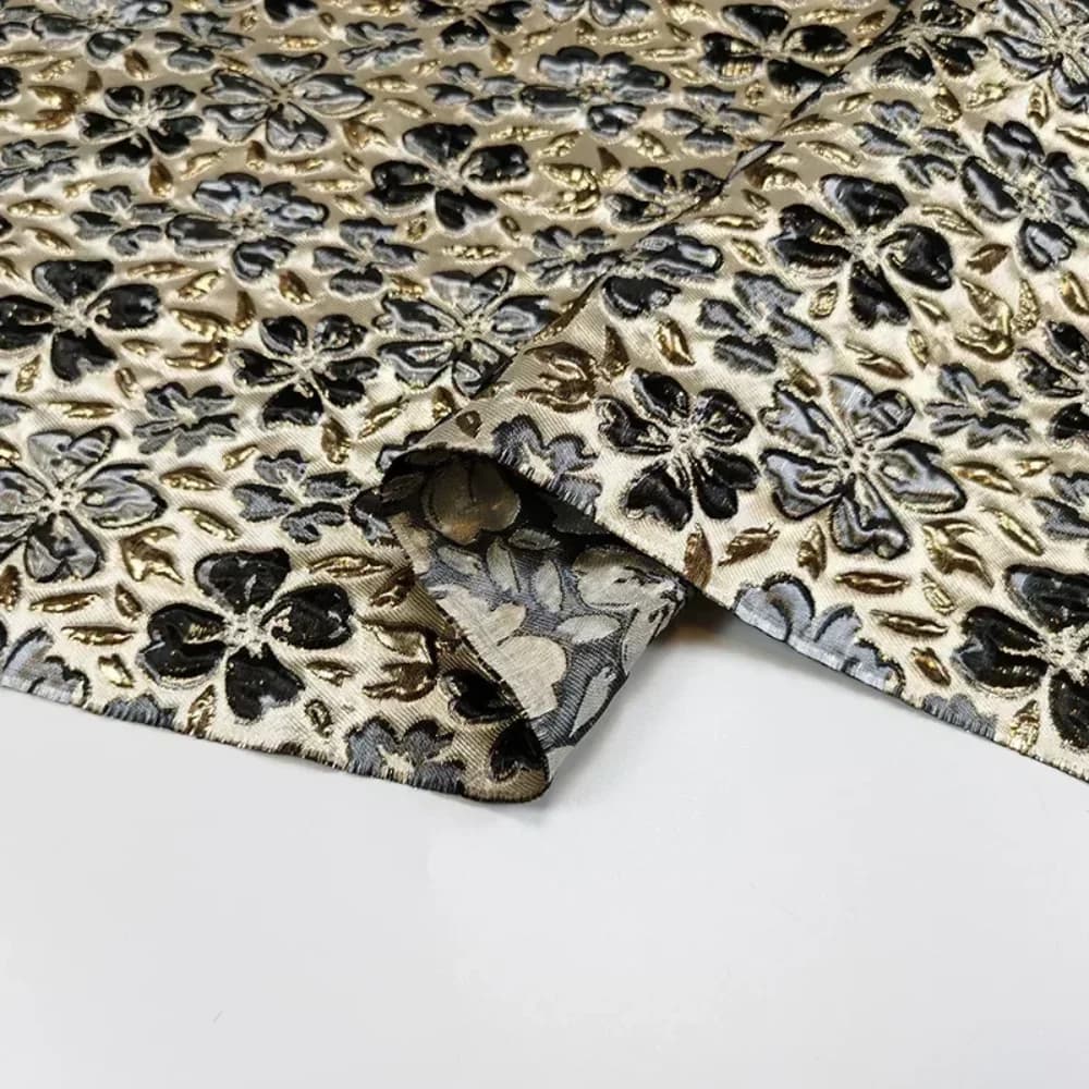 Brocade Metal Wire Dress Fabric Elegant Yarn Dyed Jacquard Garment Trench Coat Suit Cloth for Diy Sewing By The Meter