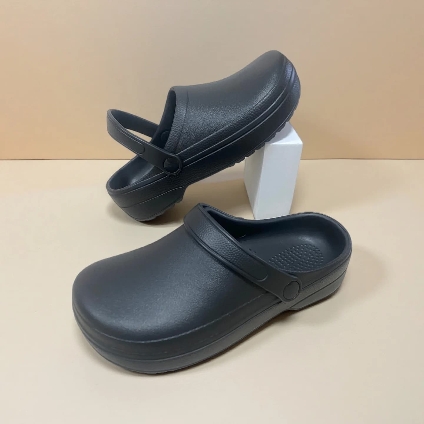 Men's soft and comfortable slip-on, inner slippers, outdoor garden shoes, beach shoes
