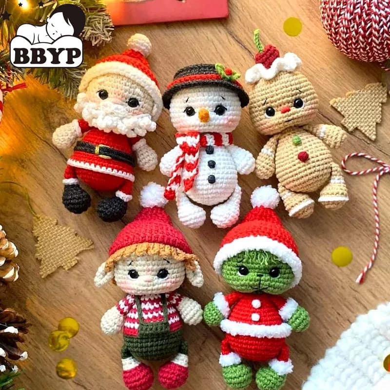 Bambola di pupazzi di neve in peluche di cotone all'uncinetto di Natale, elfo lavorato a maglia kawaii, giocattoli di peluche, bambola che dorme, regalo di Natale