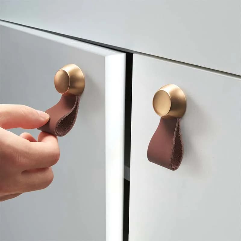 Maniglia in pelle di vacchetta Cassetto per porta dell'armadio Tatami nordico semplice e moderno Metti il strato della mano Maniglia in pelle Manopole anticollisione in pelle