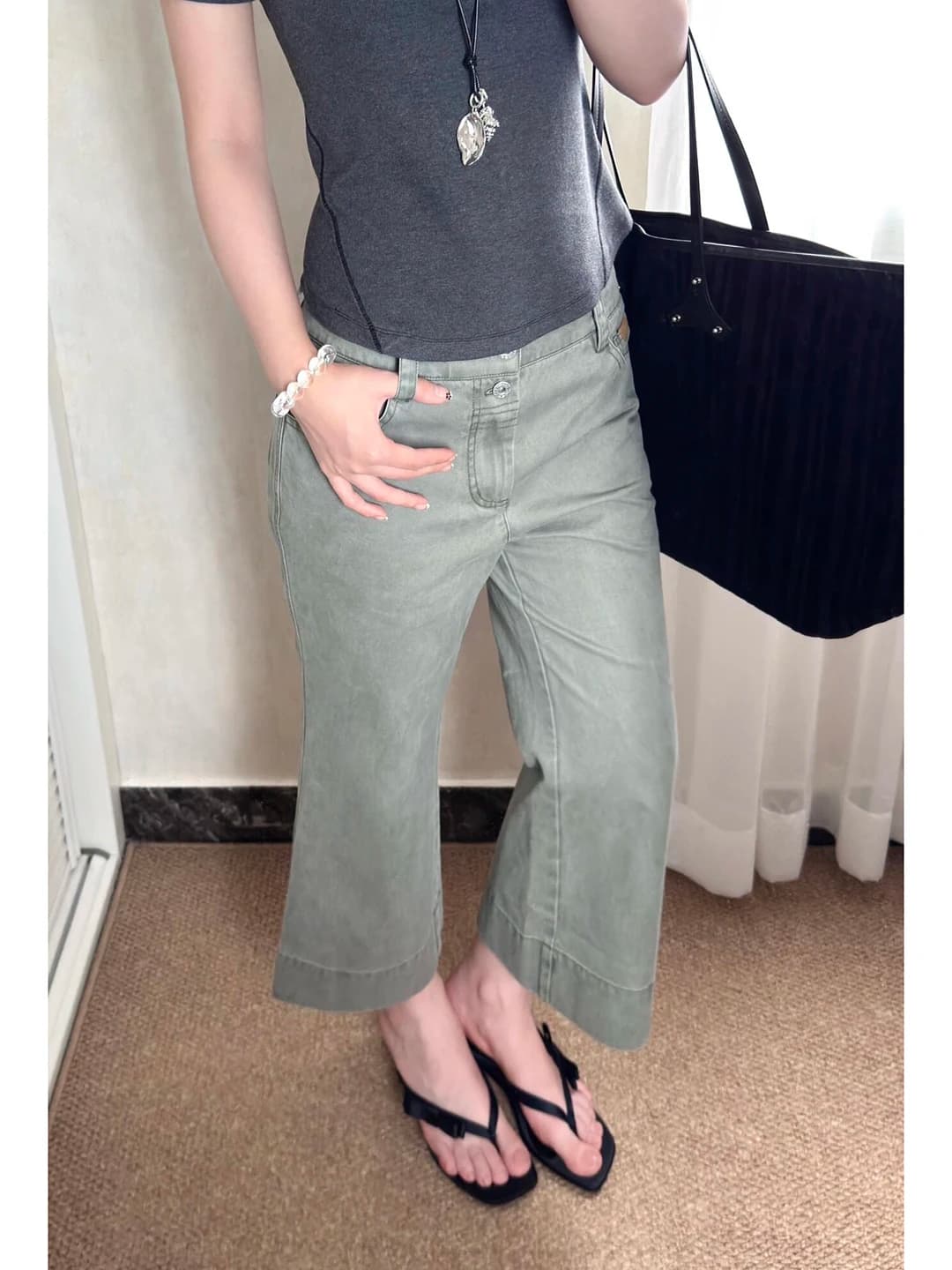 Summer Ultra Popular Women's Bell Bottom Jeans High Waist Zipper Casual Washed Denim Short Trousers Seven to Eight Inches