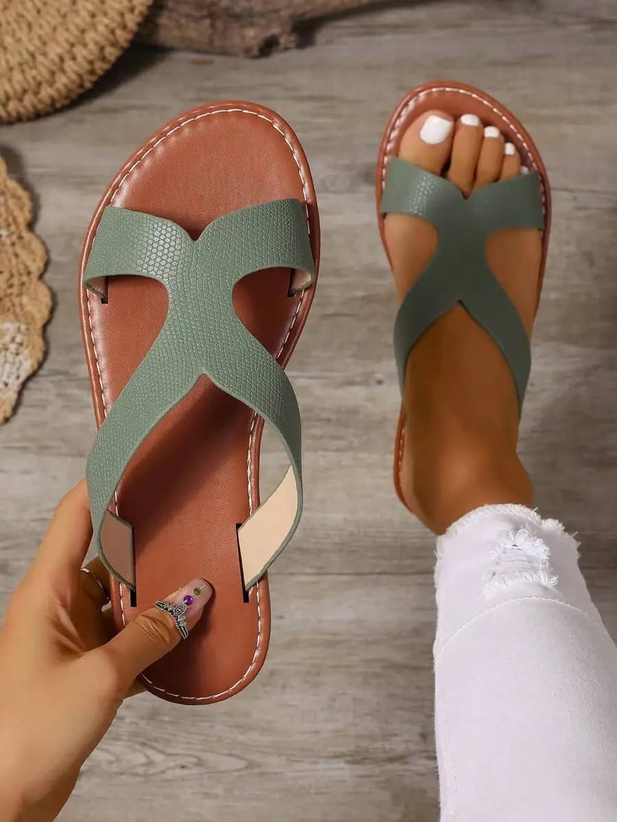 Korean Style Casual Flat Sandals For Women Open Toe Cross Strap Slides Summer Beach Wear