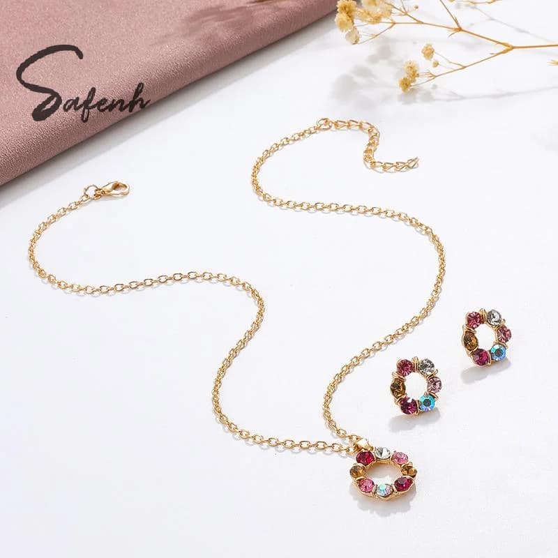 3Pcs Gold Necklace Earrings Set Ladies Celebrity Simple Fashion Style Exquisite Stained Glass Diamond Circle Shape Jewelry