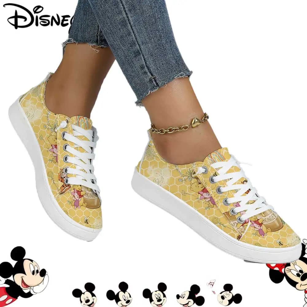 Fashionable sneakers with Winnie the Pooh honeycomb pattern with Disney license – Comfortable walking shoes