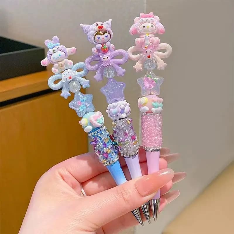 Sanrio Hello Kitty Melody Diamond Gel Pen Kuromi Cinnamoroll Studente di cancelleria Penna a sfera fluente Forniture per l'apprendimento Regalo di Natale