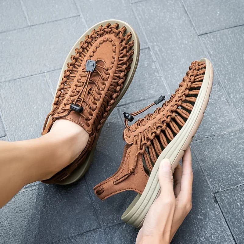 Sandali da uomo 2026: Nuove scarpe casual estive di tendenza, sandali piatti da donna in offerta, ciabatte estive da uomo