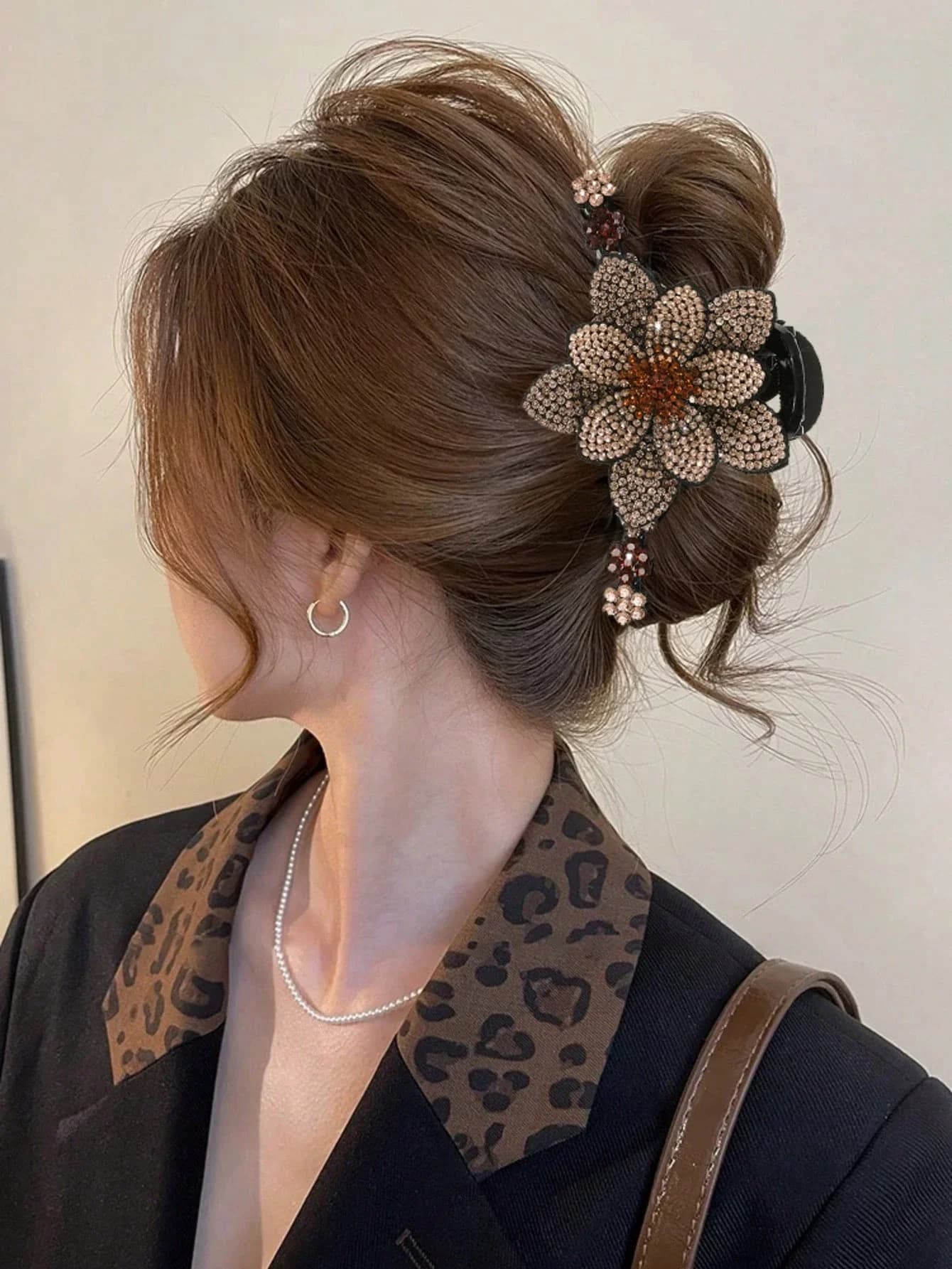 Elegante fermaglio per capelli con strass a forma di fiore per donna, accessorio per capelli alla moda