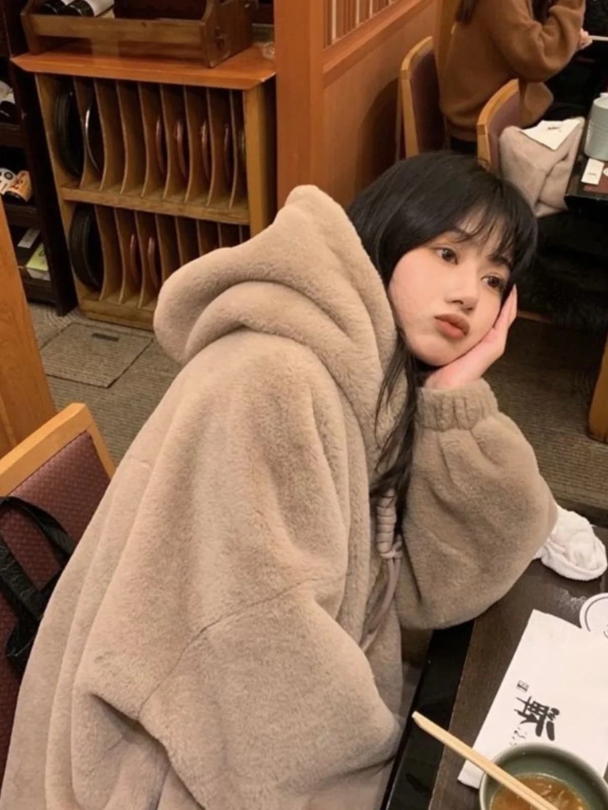 Women's Fleece Lined Thickened Hooded Lamb Fur Jacket Autumn Winter Warm Cotton Coat Loose Fluffy Cotton Clothes Zipper Closure