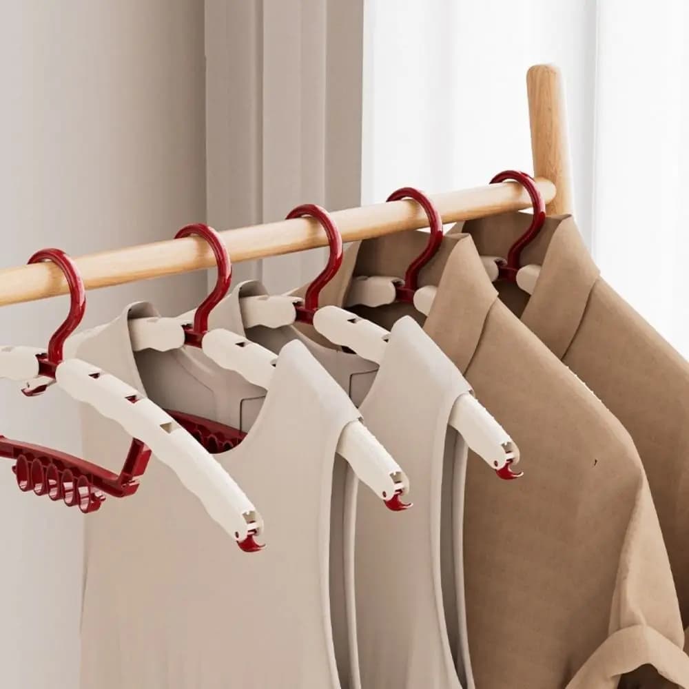 4 pieces plastic 3-in-1 anti-slip anti-slip clothes hangers hanging saves space travel folding clothes hangers