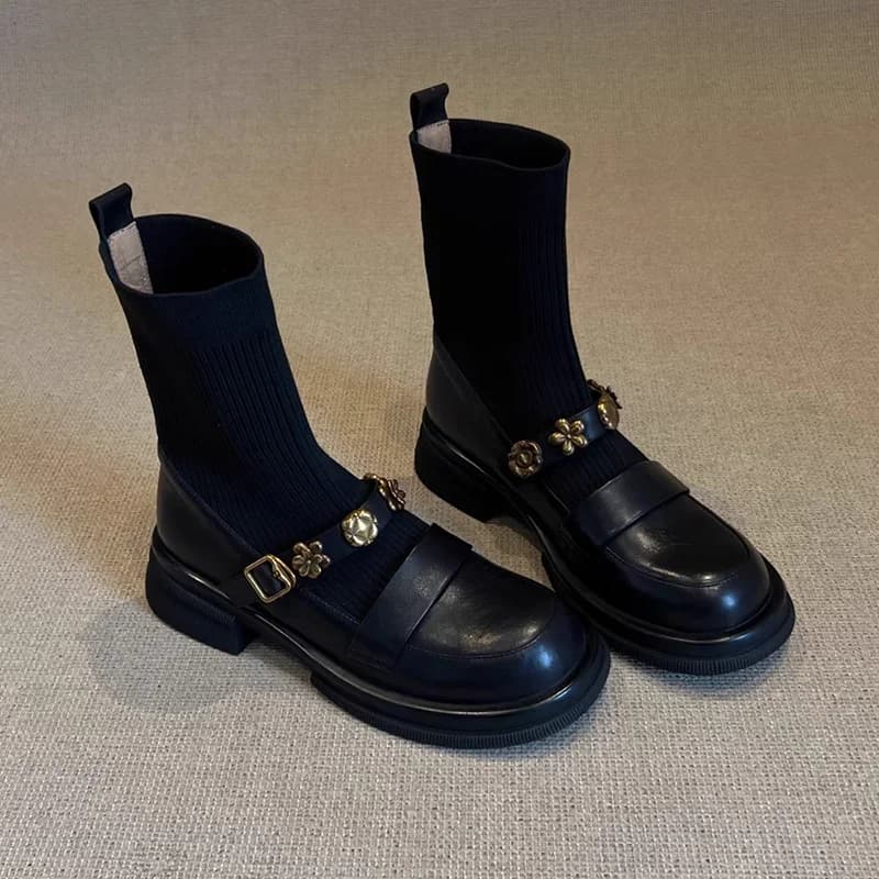 Women's Boots with Flowers Apartments Knitting Shoes Signed 2025 Fashion gothic boots New winter short sock Mujer Botas