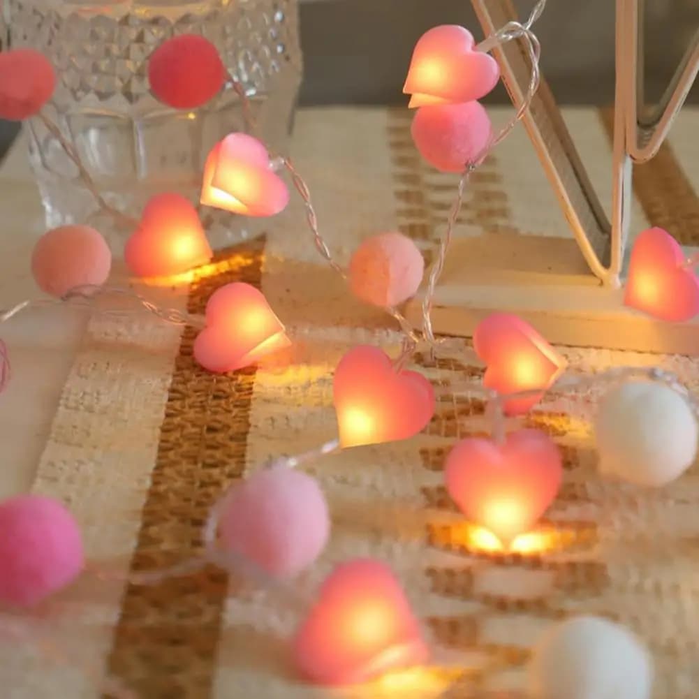 Lucine morbide con pom Led Pom Pom Luci da fata con 20 LED a forma di cuore rosa Timer ghirlanda a batteria per matrimonio