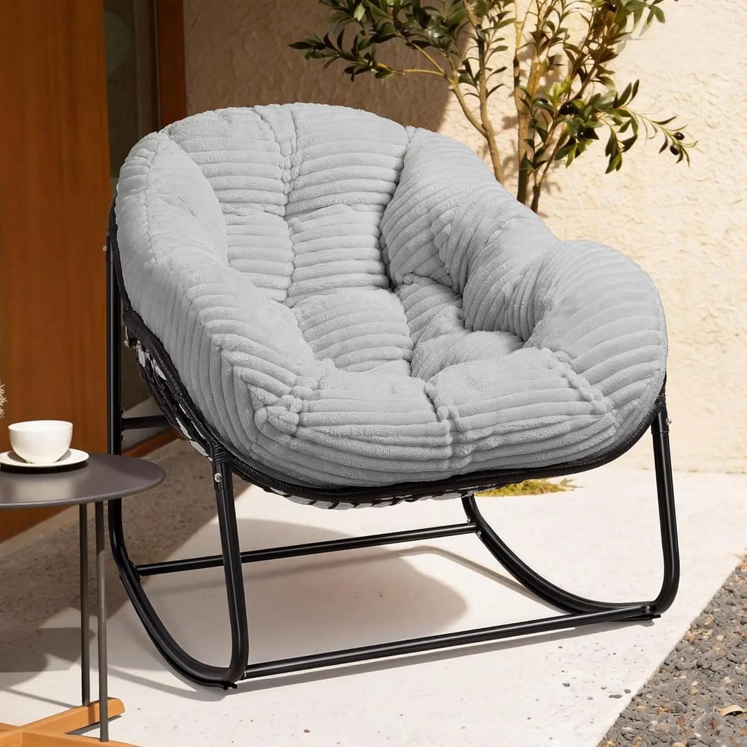 Sedia a dondolo Papasan oversize con cuscino imbottito spesso, sedia a dondolo a forma di uovo in vimini per esterni, rattan resistente, personalizzabile