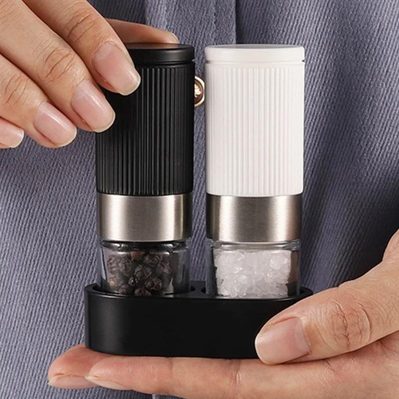 Set di mini macinapepe e sale portatile da cucina con base macinacaffè manuale per sale e pepe