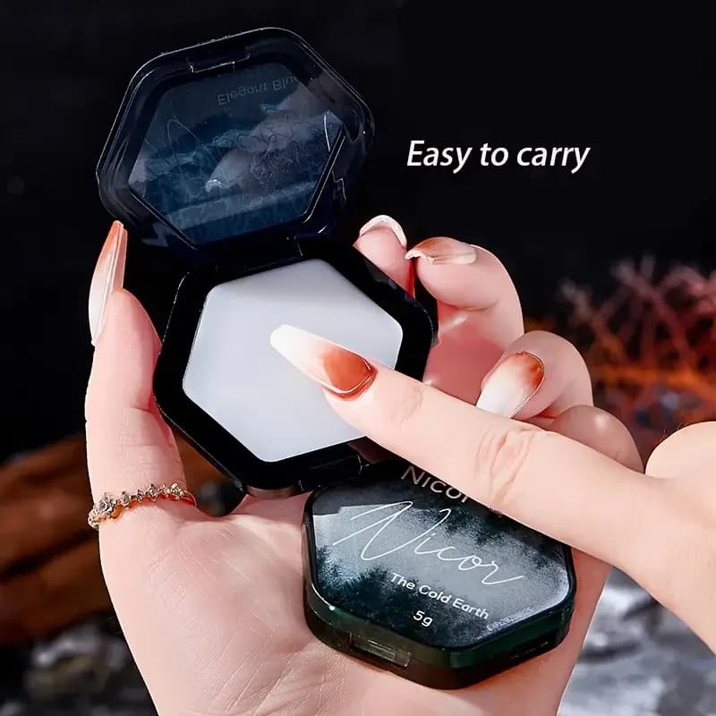 Solid Perfume Portatile Refreshing and Long-Term - Woody fragrance, Perfect for Appointments and Casual Clothing, Ideal Gift, Solid Balm to Give