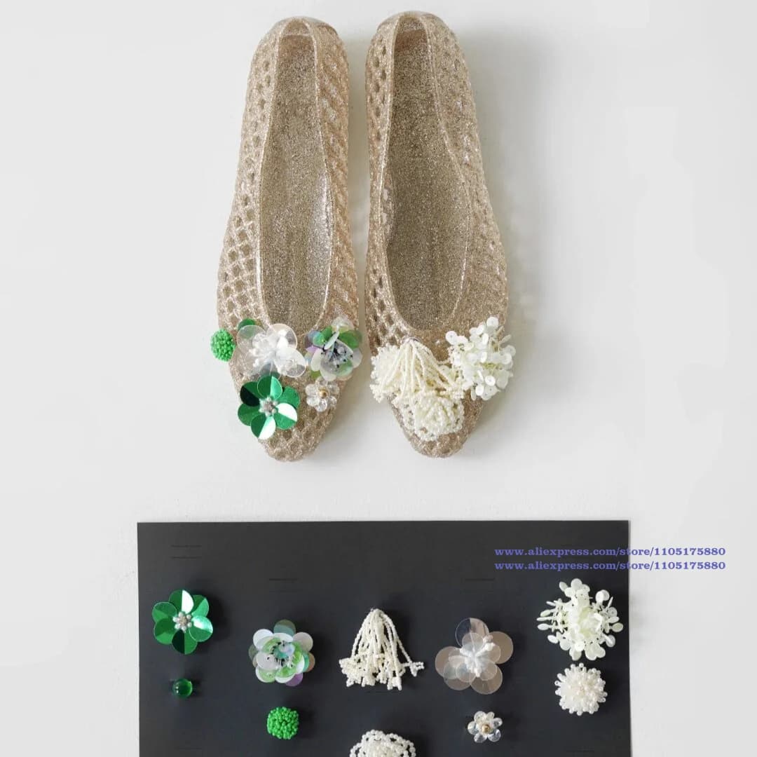 Glitter Gold Hollow Jelly Flat Shoes Floral Pearl Rhinestone Decor Slip On Sandals Mesh Jelly Sandals sandalias De Mujer Verano