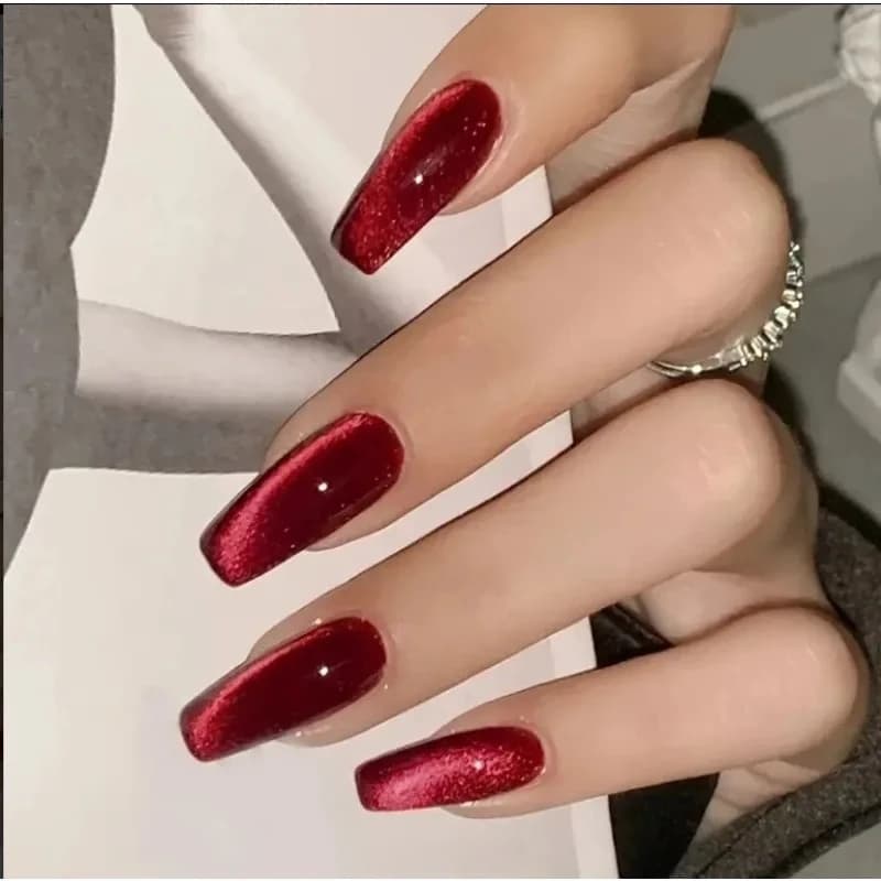 24 Pezzi Unghie Finte Effetto Occhio di Gatto Rosso Ciliegia, Unghie Artificiali per Nail Art