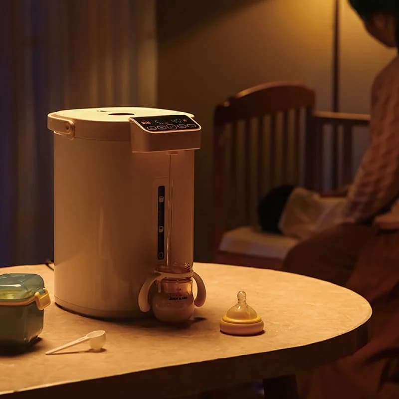 Bottiglia d'acqua elettrica a temperatura regolabile a 14 marce Distributore automatico di acqua isolato 4L 1600W Bollitore elettrico intelligente per la casa