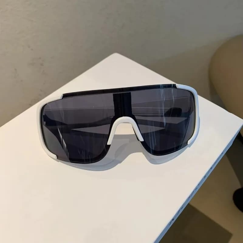 Occhiali da Ciclismo Unisex UV400, Occhiali Multisport per Strada, MTB, Sci con Lenti Intercambiabili, Antiappannamento, Antiscivolo, con Cuscinetti Nasali