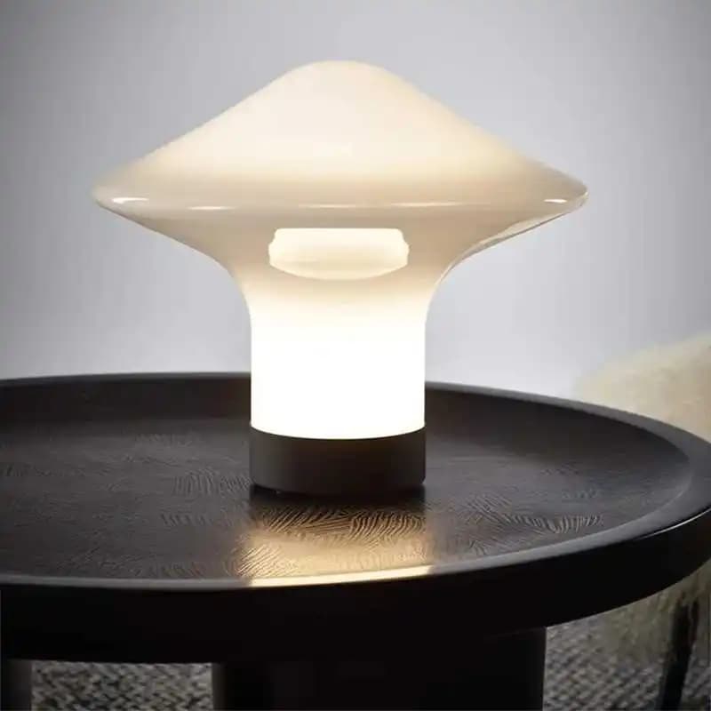 Lampada da scrivania moderna e minimalista a forma di giroscopio consigliata da una lampada da scrivania creativa di design per soggiorno