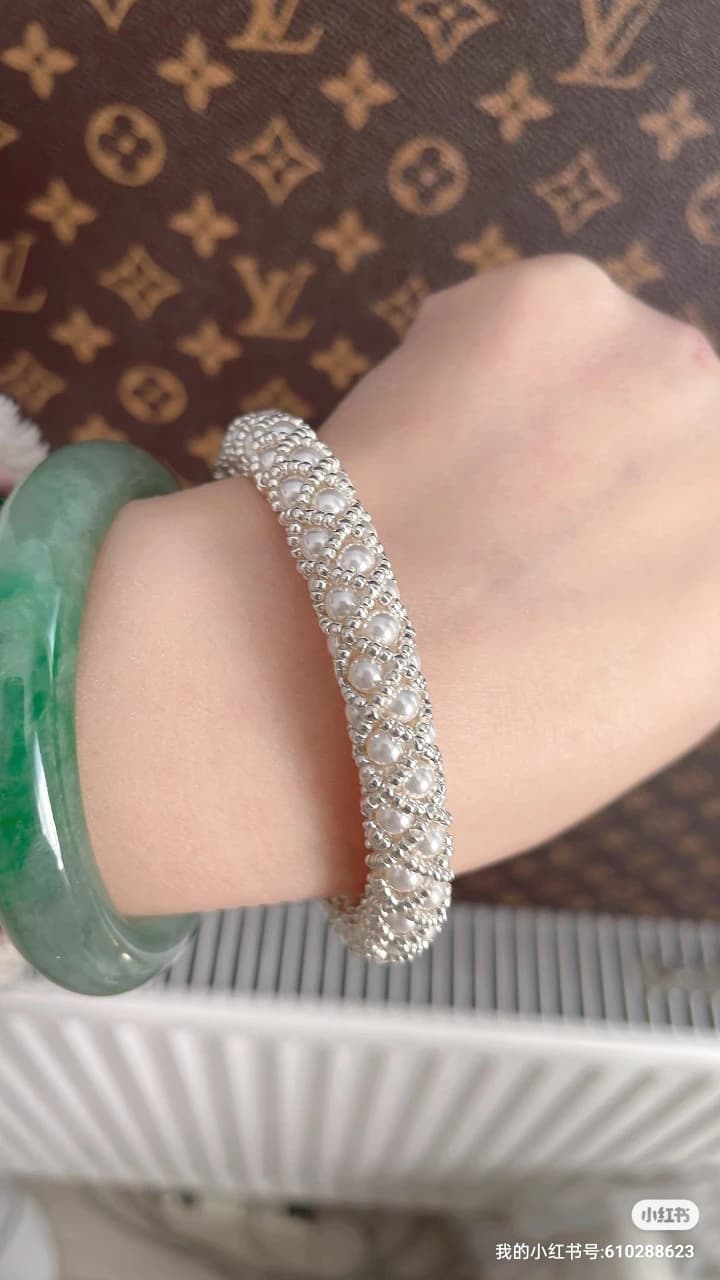 Kit fai da te con bracciale di perle di cristallo e perline di riso premium a 4 colori – Set di gioielli artigianali non finiti con custodia per regali per ragazze