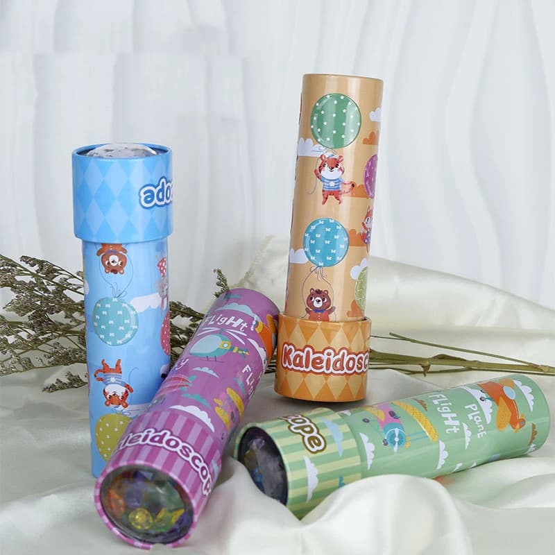Classico caleidoscopio di latta con parti in lamiera, giocattolo educativo per bambini, prisma rotante per portare con un mondo diverso, regalo per bambini