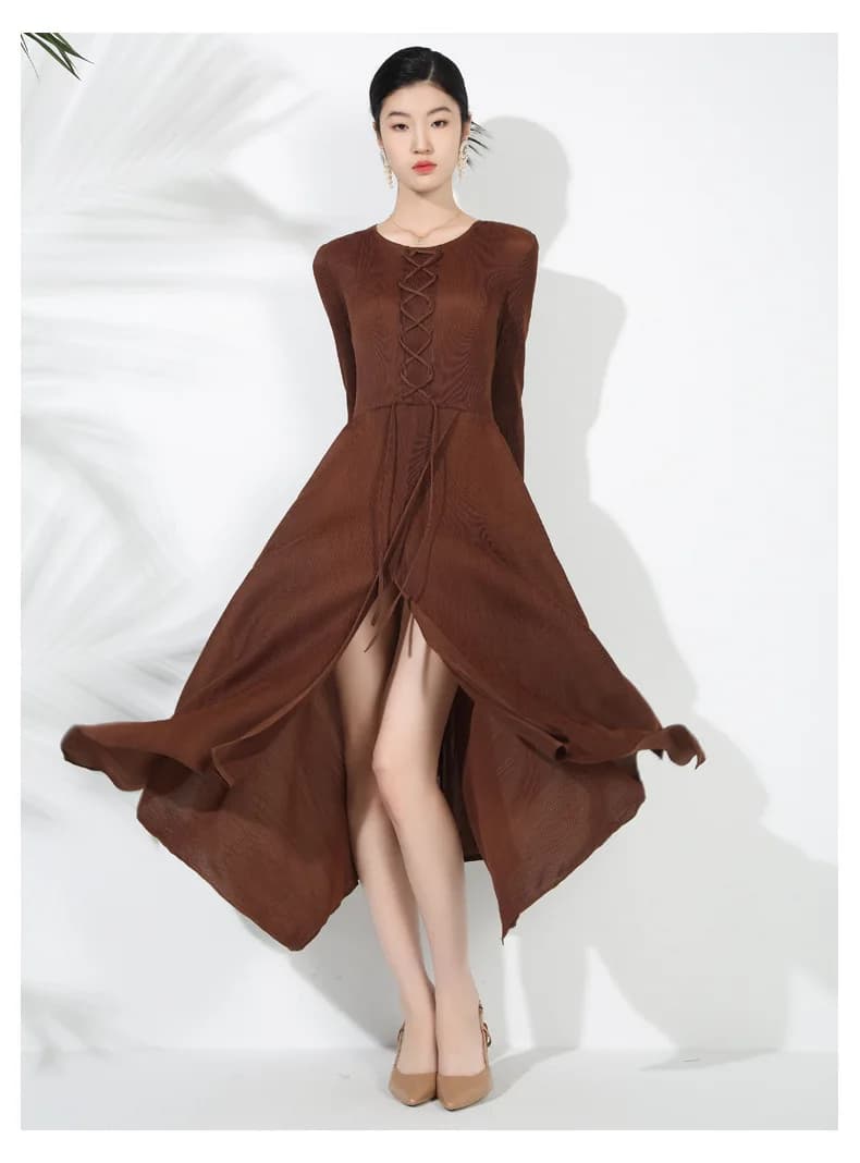 2024 Autunno Nuovo Vestito A Pieghe Temperamento di Moda Elegante e Sottile Versatile Girocollo Irregolare Pendolo Maxi Abiti da Donna