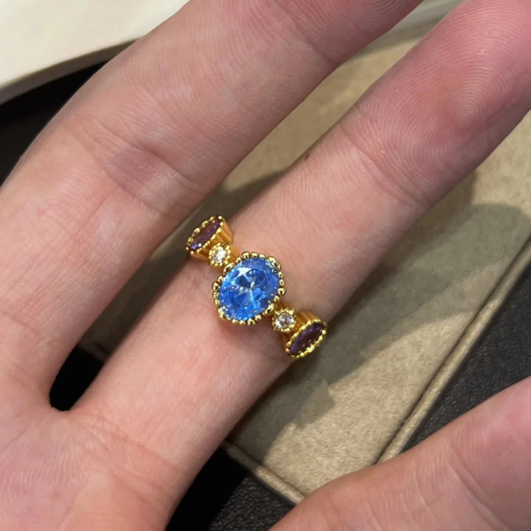 Original vintage blue gemstone rings for women with light luxury design high-end and exquisite ring banquet jewelry gift
