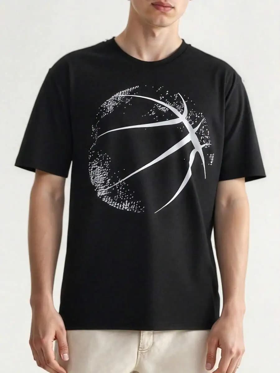 Maglietta a Maniche Corte con Motivo Basket e Design Streetwear Americano con Lettere Graffiti Adatta per Entrambi i Sessi