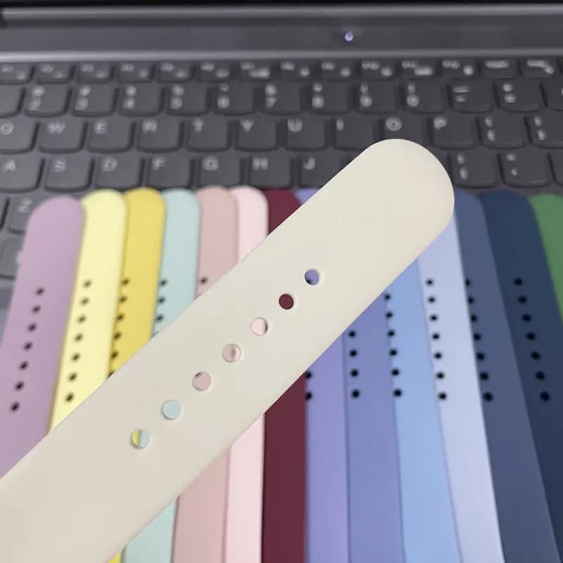 Cinturino in silicone per cinturino Apple Watch 44mm 45mm 40mm 41 42-38mm 45 mm braccialetto sportivo serie iwatch 10 8 7 6 5 4 SE 9 Ultra 2 49mm