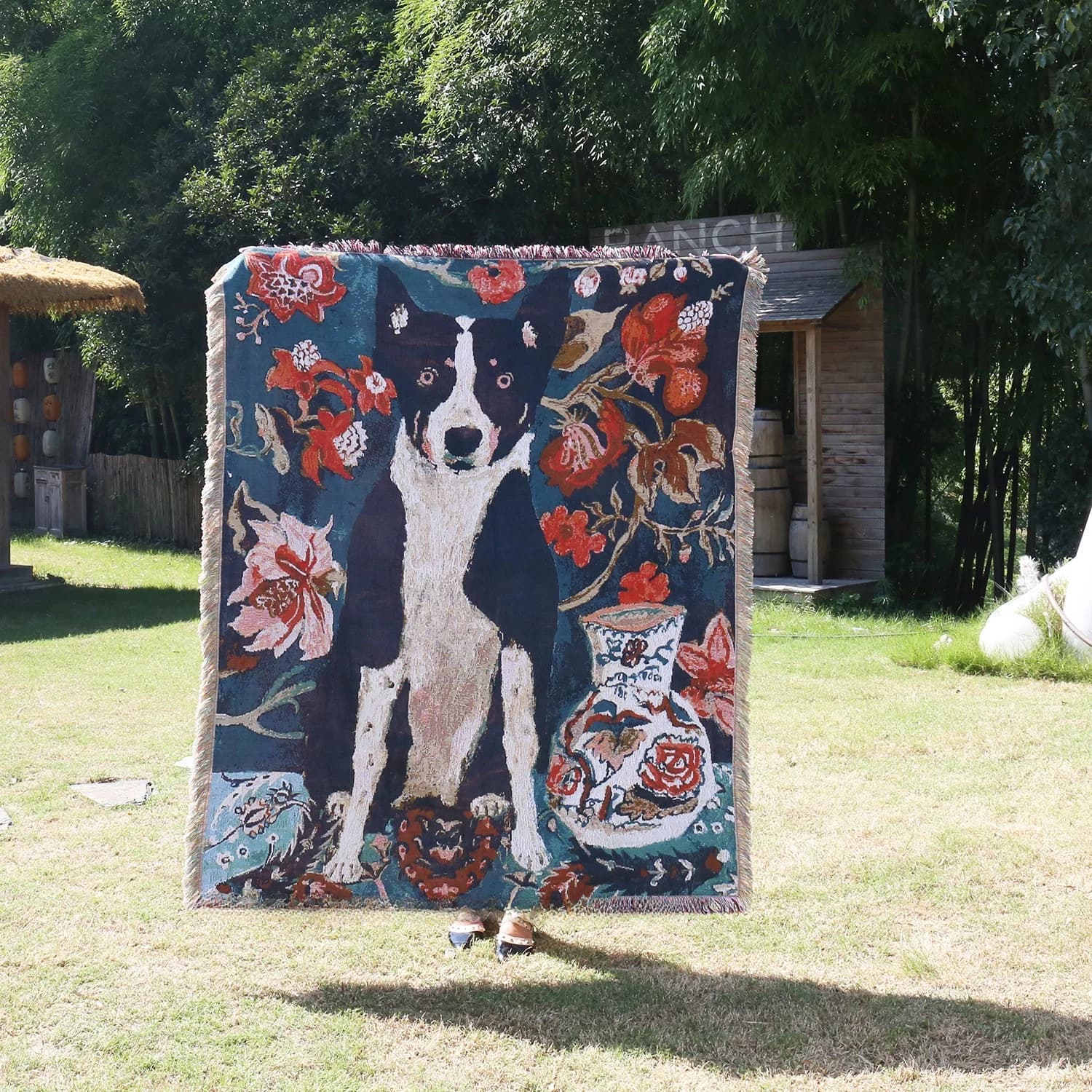 Artistic cover in Cotton and Polyester with Pattern Cane-Cany, Cover Maid with Yarn Thickness, Home Decoration