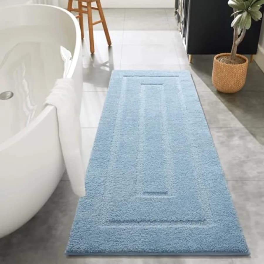 Tappeto da Bagno 24x60 Pollici, Spesso, Morbido e Assorbente in Microfibra, con Base Antiscivolo in TPR, Lavabile e Peluche