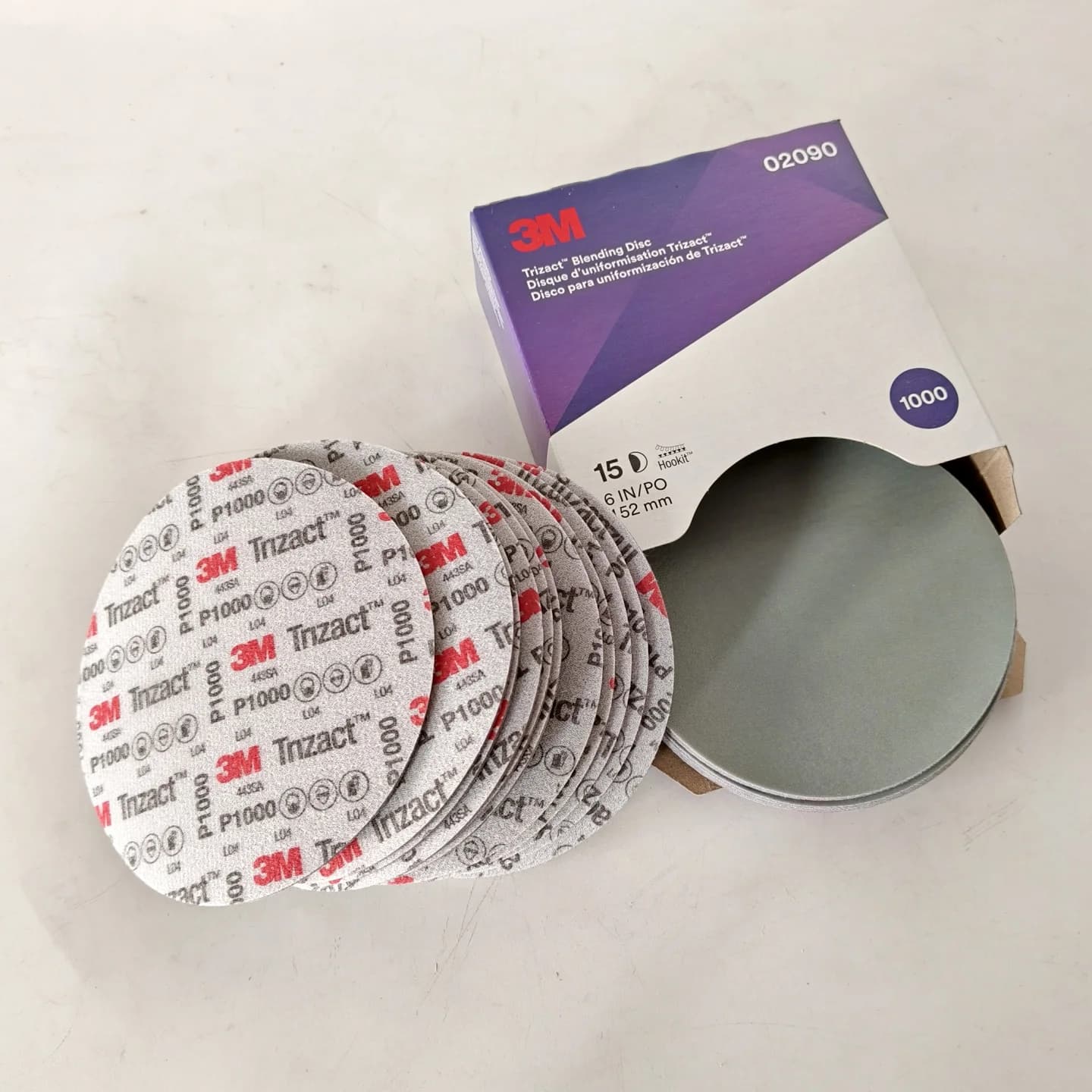 3M 02090 Paint polishing disc for automotive details with 6 inch Trizact sponge sandpaper, 1000 grit
