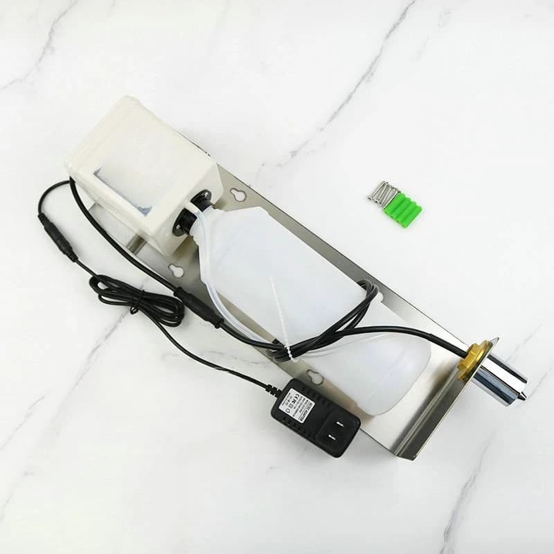 Dispenser di sapone posteriore Sterilizzatore per lavaggio a induzione in acciaio inossidabile Cucina e bagno dell'hotel Lavastoviglie Lavandino per la casa