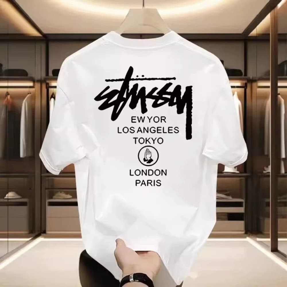 Summer fashion short-sleeved skateboard street brand T-shirt patterns for men and women. Summer streetwear.