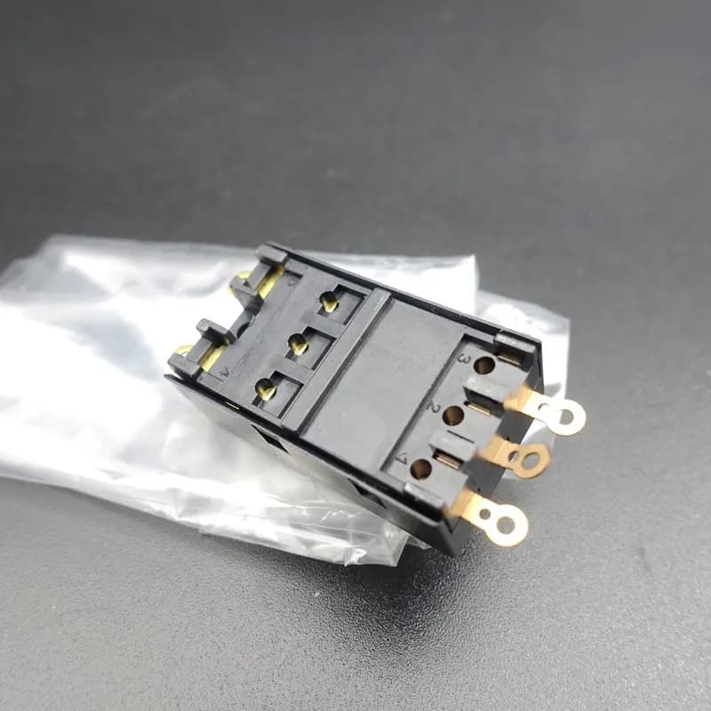 Adatto per interruttore asciugacapelli Panasonic EH-WNE2H/WND2G/ND20/DND3/34/35/53/54/12/ WNE5