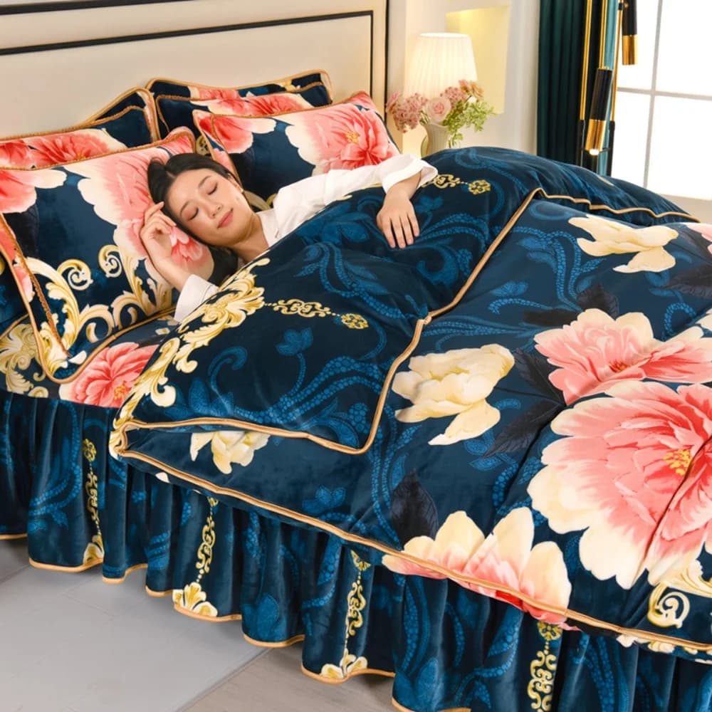 Set of winter warm coral velvet bed linen thickened Set of four class pieces Two-sided for the house Copripiumino Bed linen Milk velvet skirt