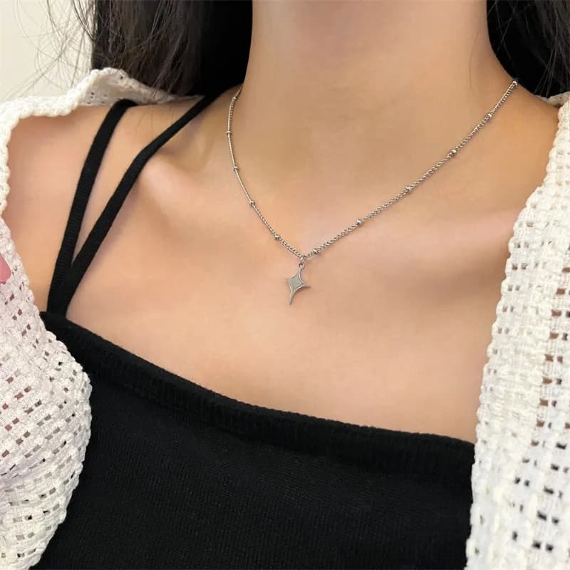 Collana Trendy Vintage con Ciondolo a Stella, Catena per Maglione da Donna e Uomo, Accessori Gioielli alla Moda